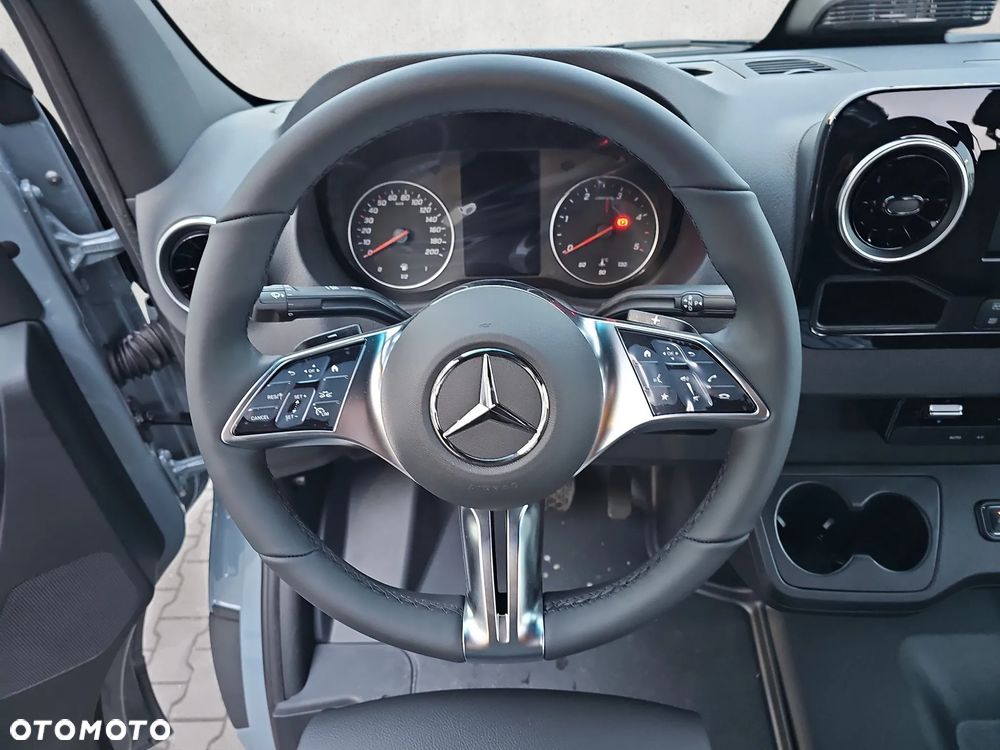 Mercedes-Benz Sprinter 319 CDI - 14