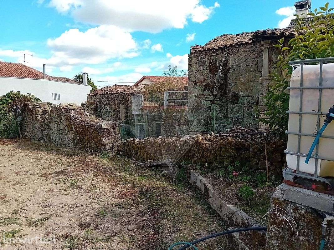 Moradia T3 para venda - Grande imagem: 2/15