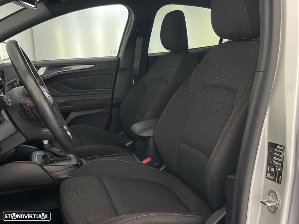 Ford Focus 1.0 EcoBoost ST-Line Aut. - 17