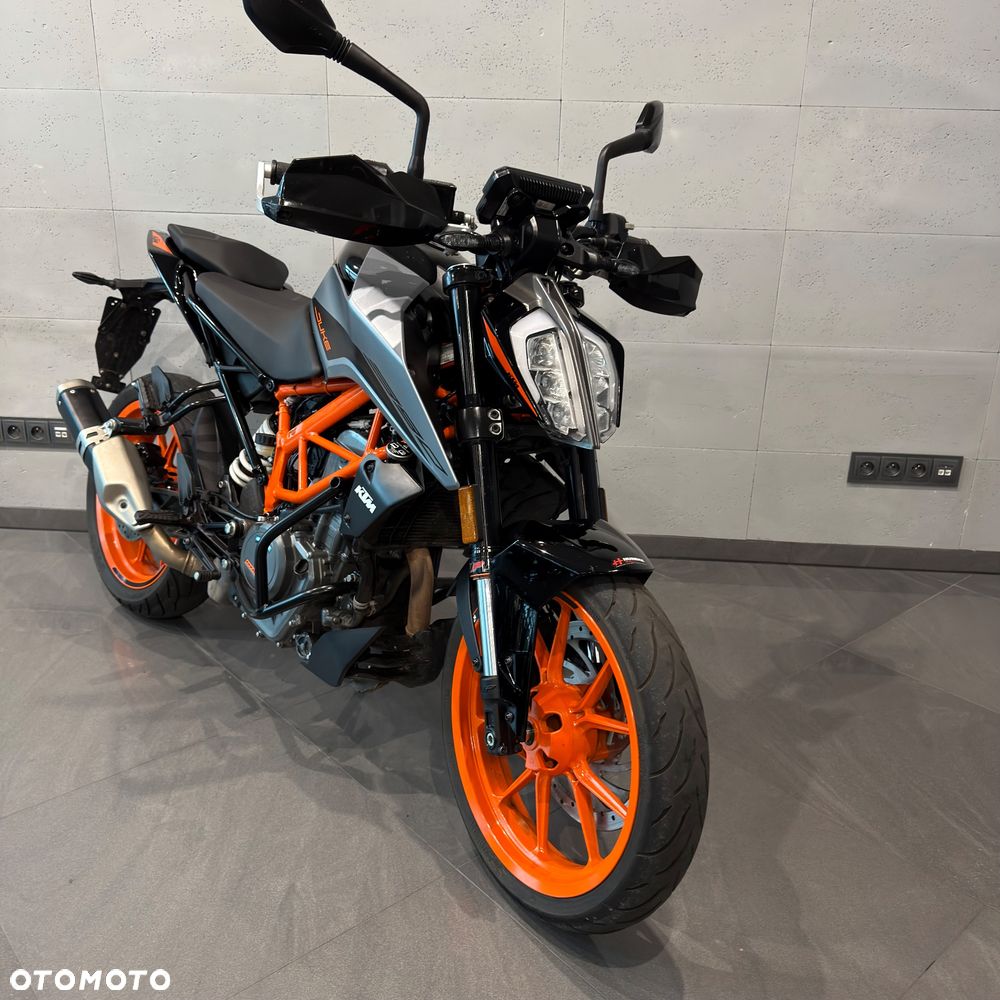 KTM Duke 390 - 4