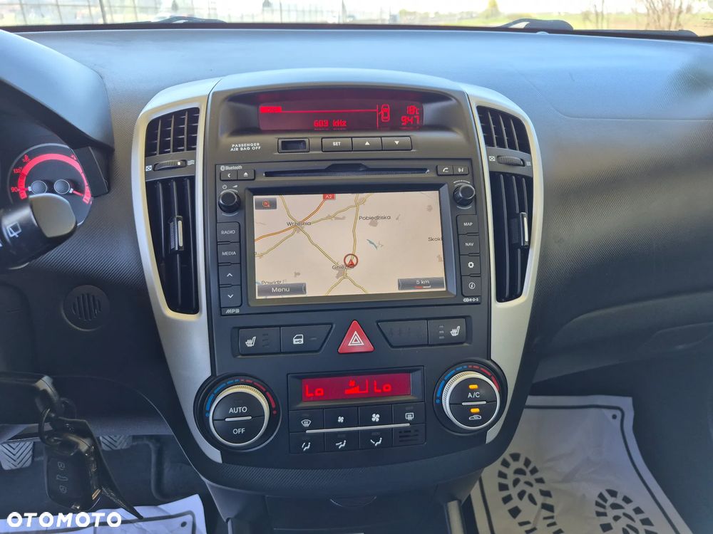Kia Ceed - 17