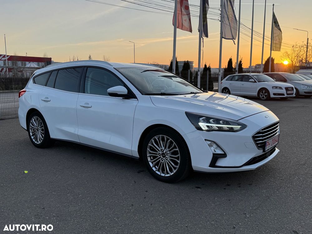 Ford Focus 1.5 EcoBlue Start-Stopp-System TITANIUM - 14