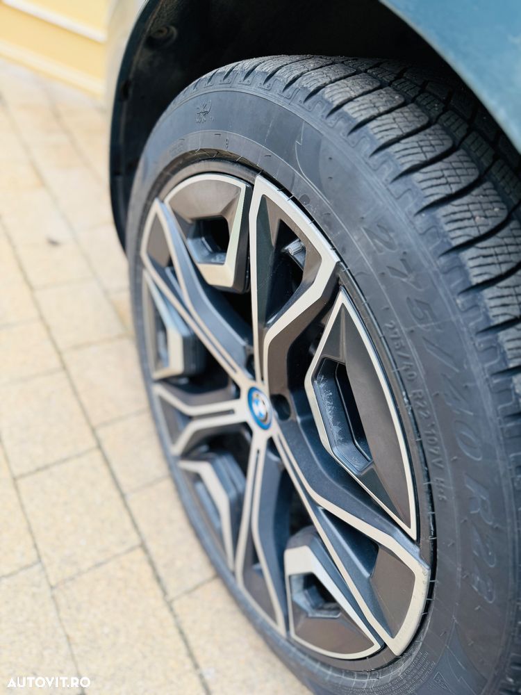 BMW iX 2022 — imagine 7