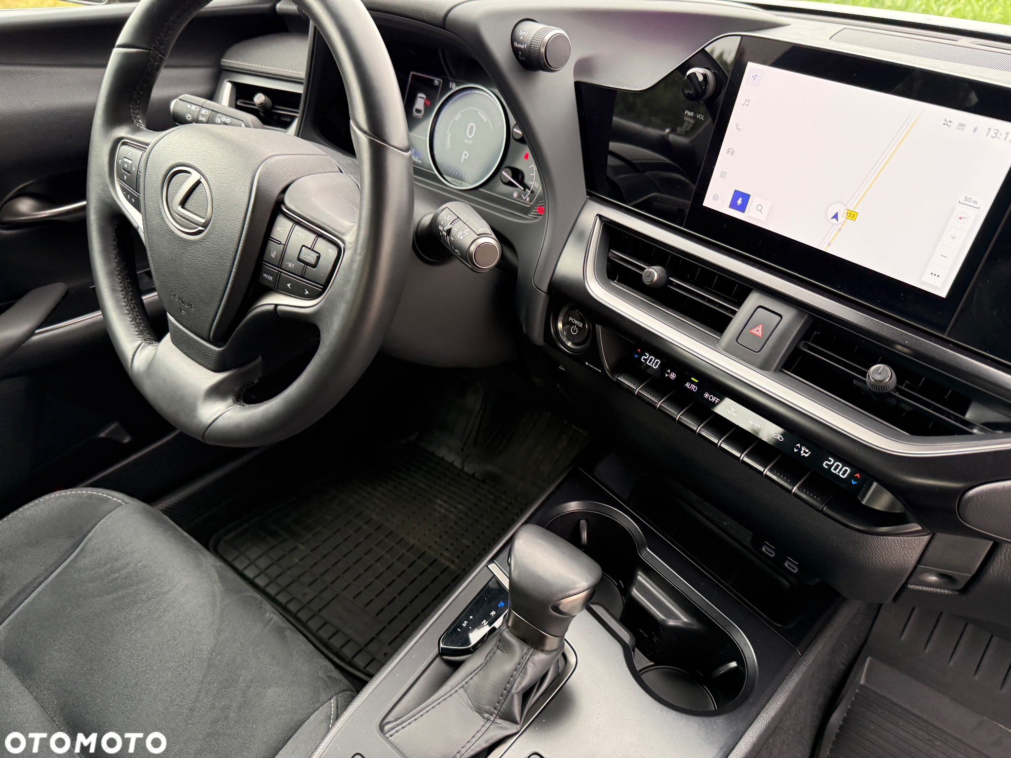 Lexus UX 250h GPF Business 2WD - 30