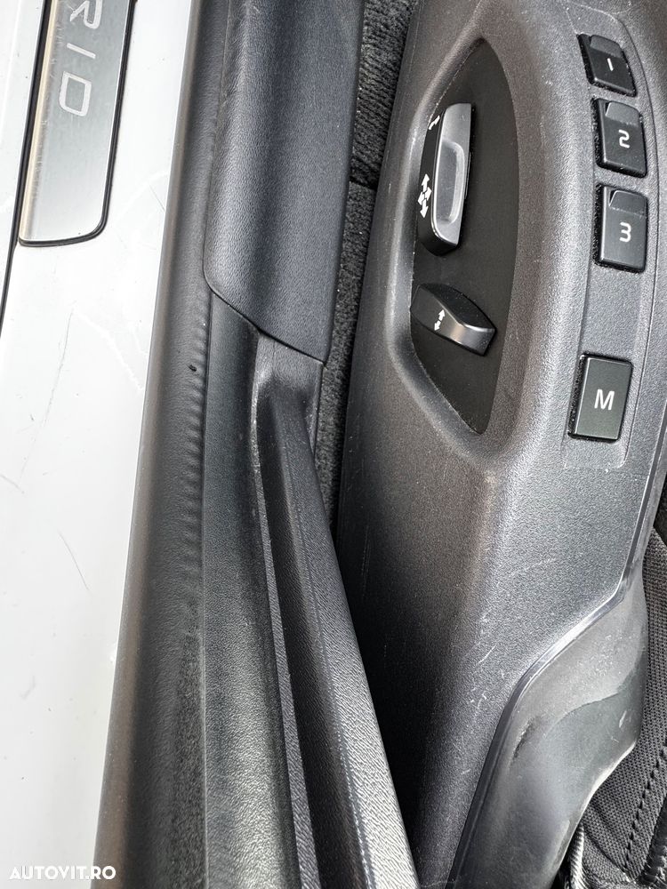 Volvo V60 D6 Plug-In-Hybrid AWD Geartronic Pure Limited - 21