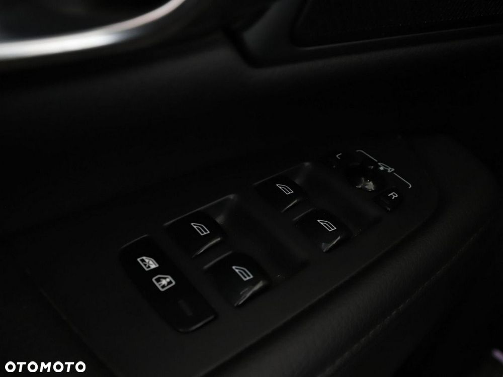 Volvo V90 Cross Country D4 SCR AWD Pro - 35