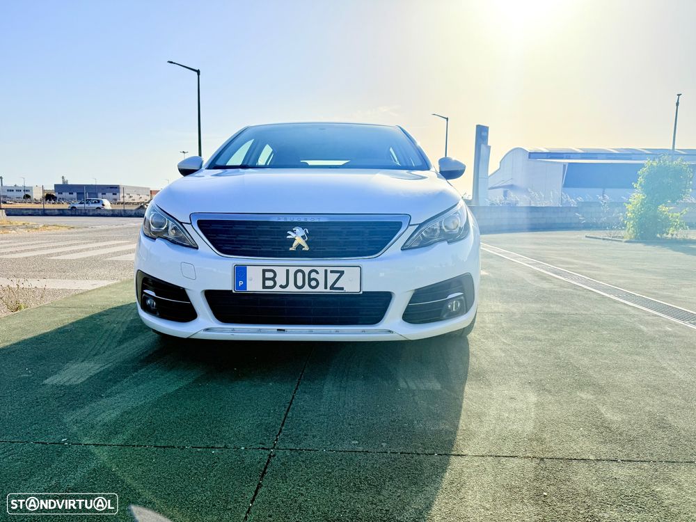 Peugeot 308 BlueHDi 130 Black Edition - 4