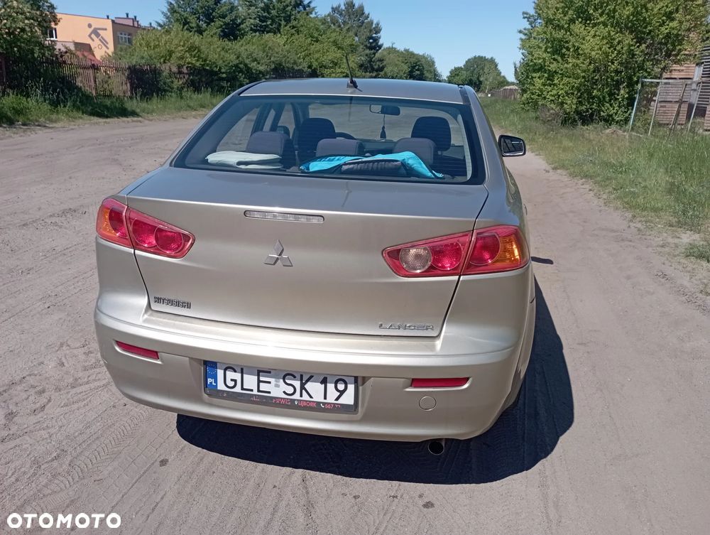 Mitsubishi Lancer 1.8 Invite - 6
