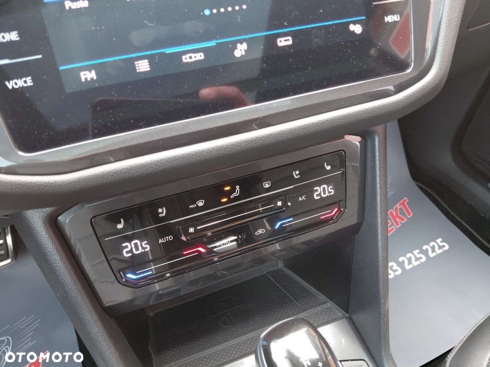 Volkswagen Tiguan - 32