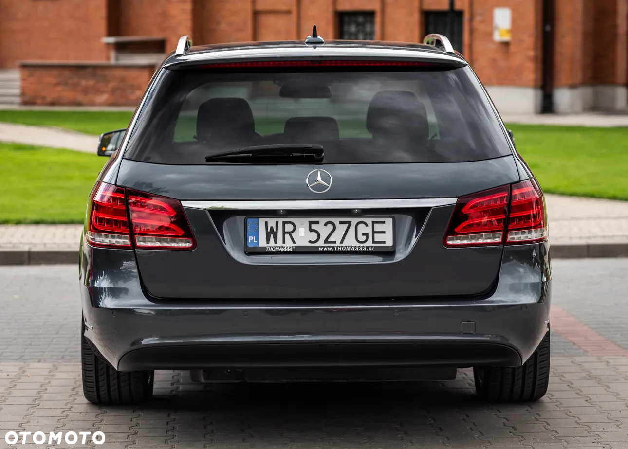 Mercedes-Benz Klasa E 350 BlueTEC 4-Matic Classic - 15