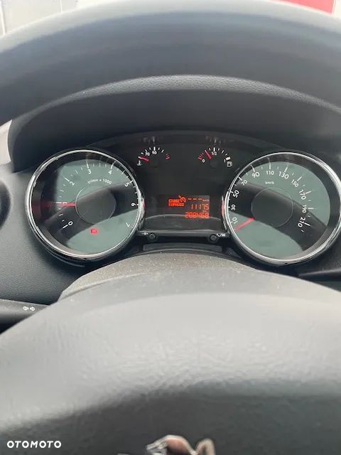 Peugeot 3008 1.6 Premium+ - 10