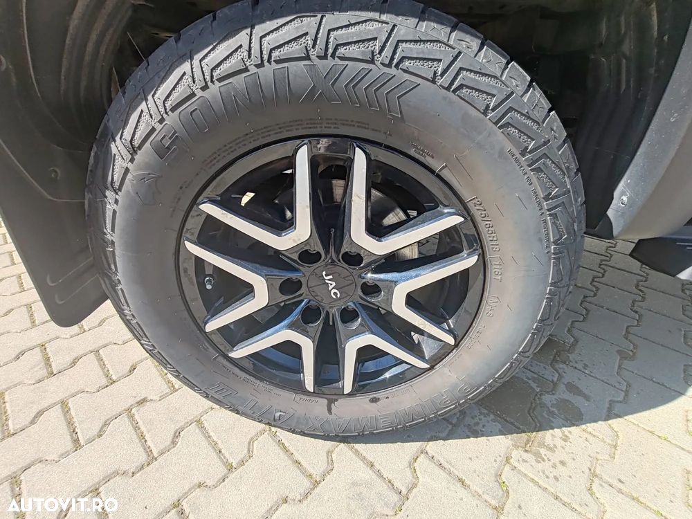 JAC T8 - 18