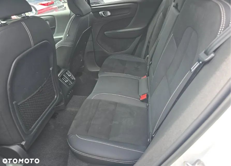 Volvo XC 40 - 11