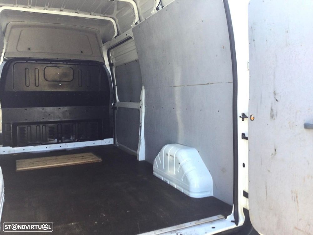 Ford Transit 300L 2.2 TDCi Longa-T.Médio - 6