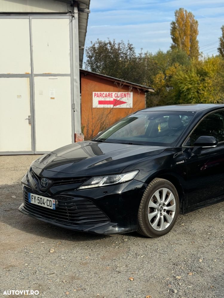 Toyota Camry Business Edition - 2