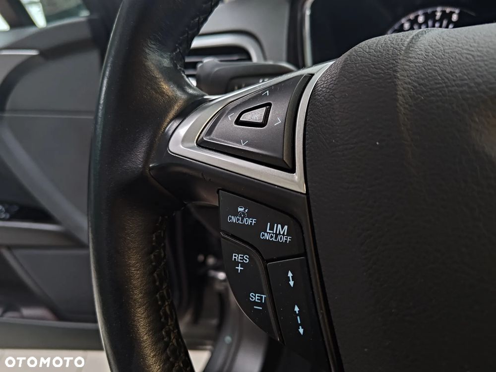 Ford Mondeo 2.0 EcoBoost Titanium - 17