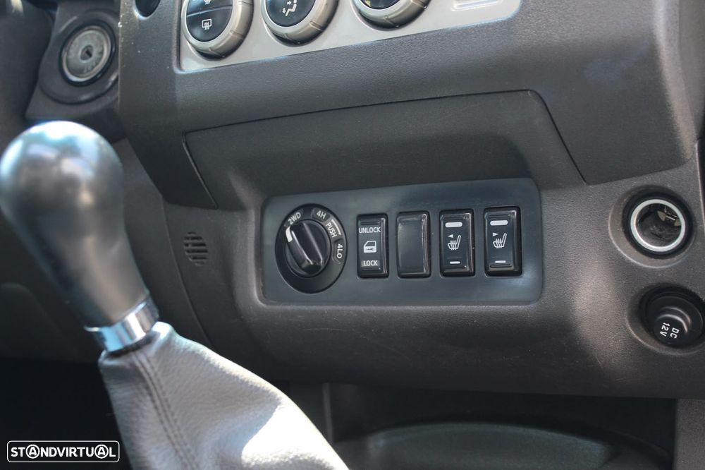 Nissan Pick Up 2.5 TD CD Navara Sport - 10