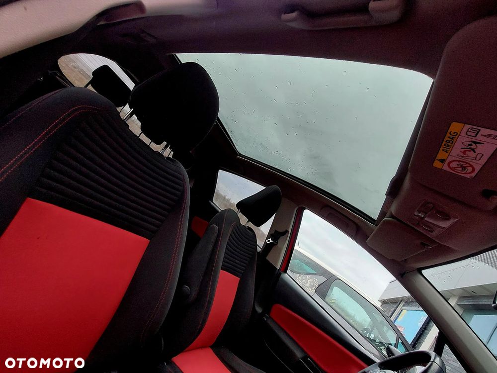 Toyota Yaris 1.33 Premium - 11