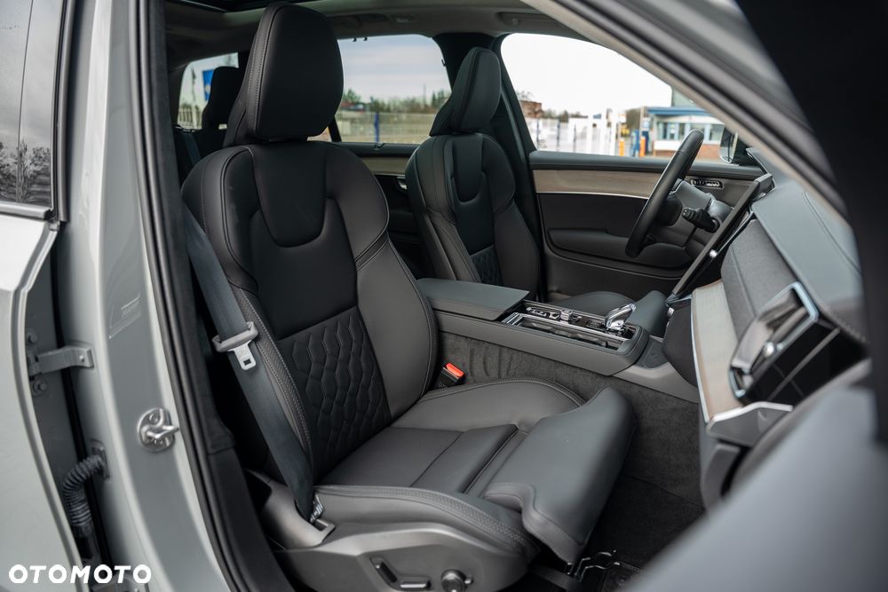 Volvo XC 90 T8 AWD Plus Dark - 25