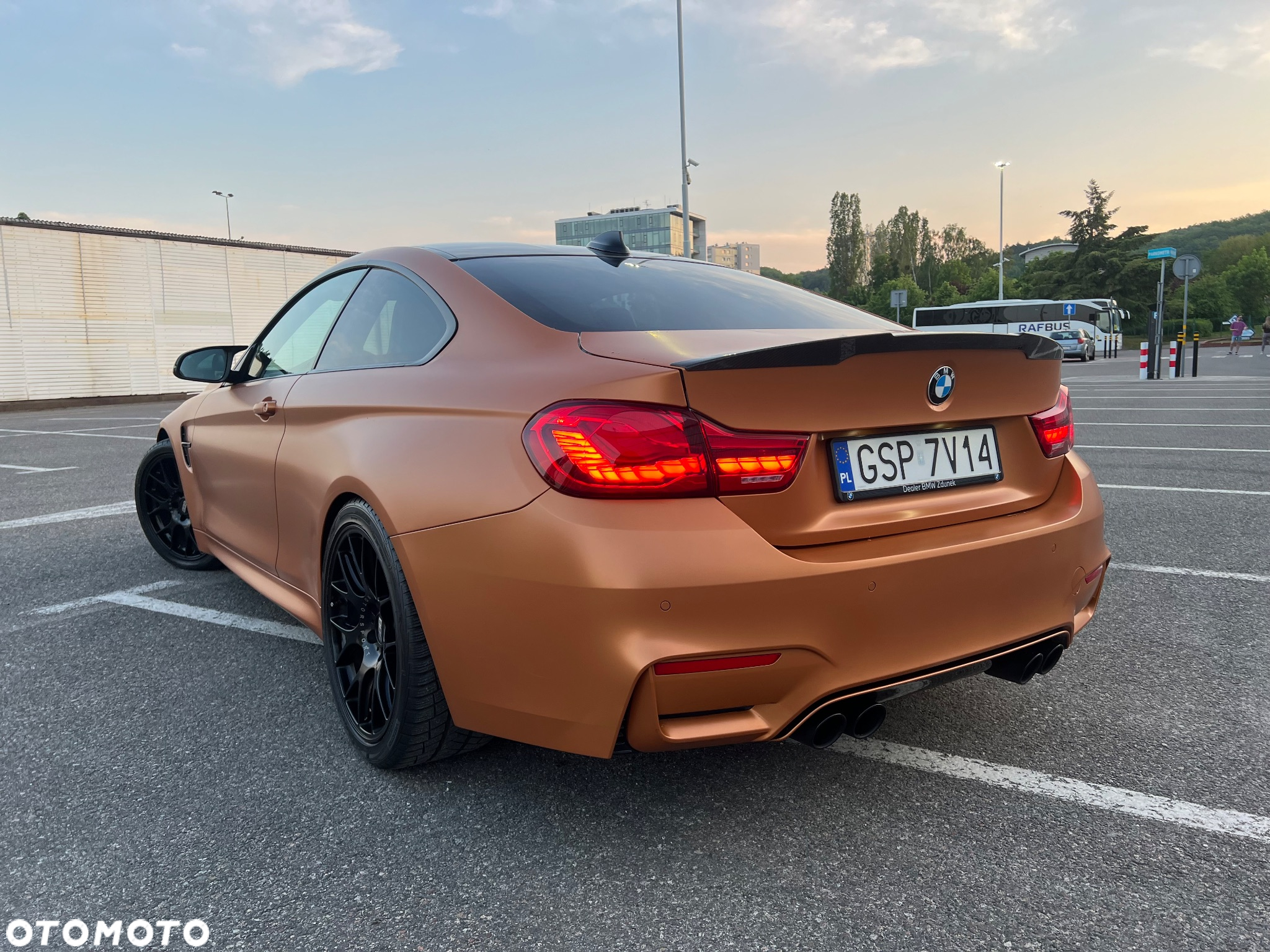 BMW M4 Coupe DKG - 11