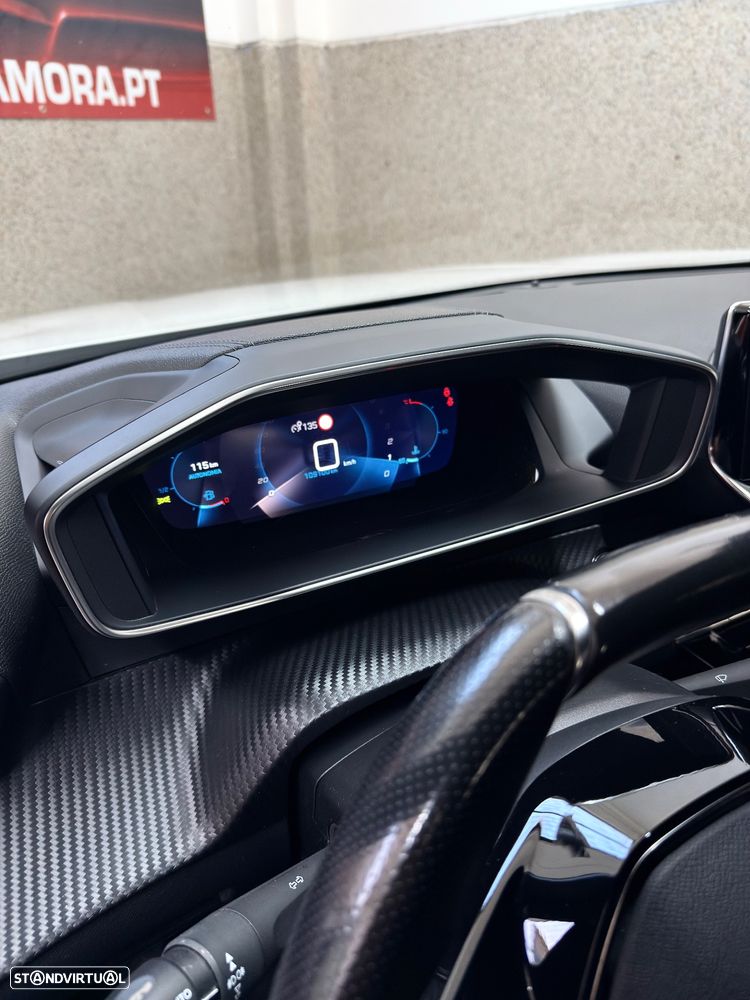 Peugeot 2008 PureTech 130 GT - 17