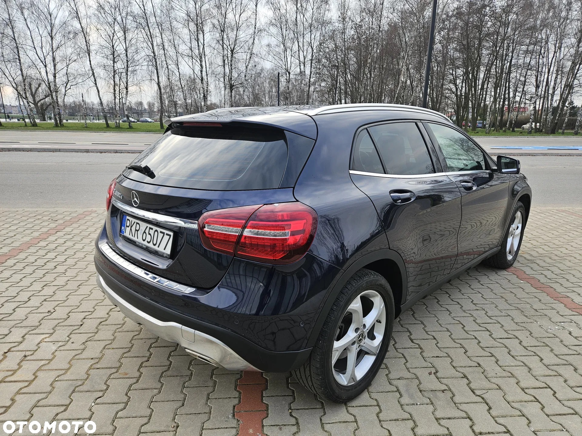 Mercedes-Benz GLA 180 (CDI) d 7G-DCT - 2