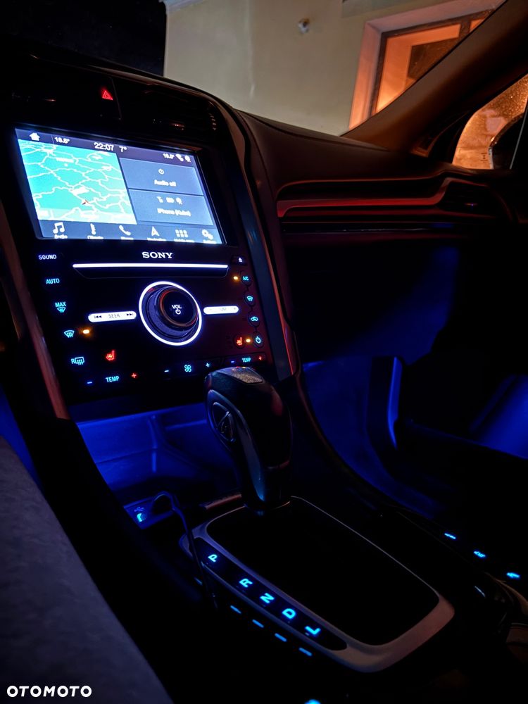Ford Mondeo 2.0 Hybrid Vignale - 35