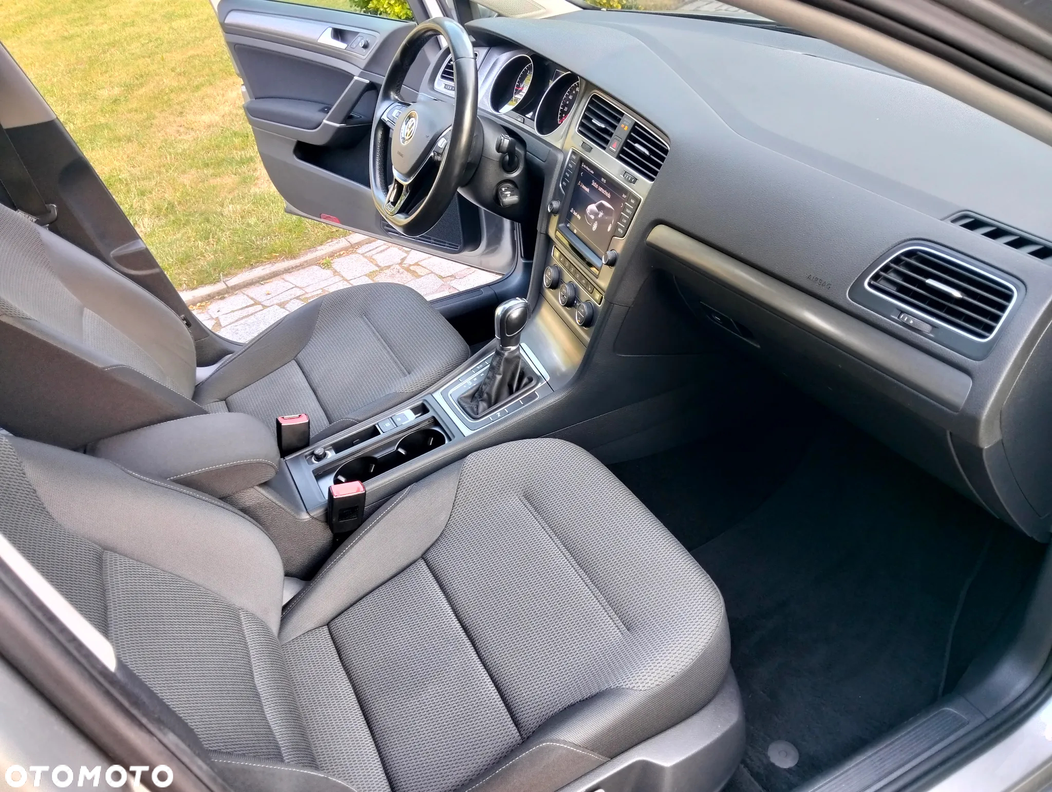 Volkswagen Golf VI 1.6 TDI Highline - 20