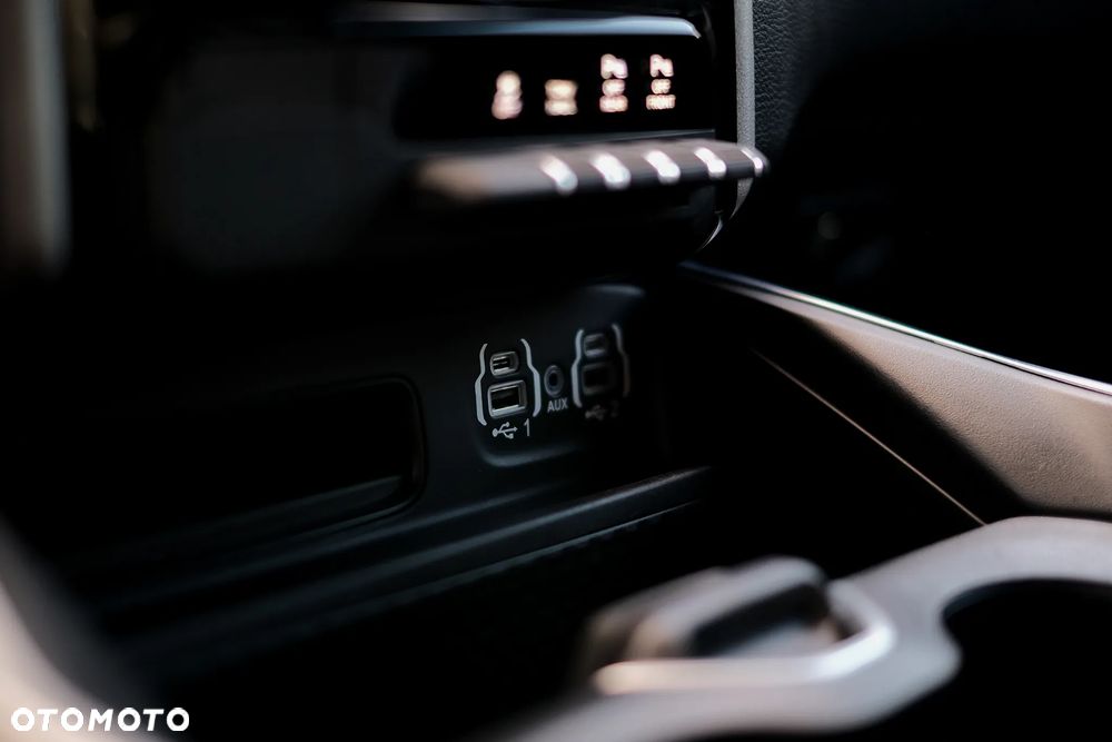 RAM 1500 5.7 Crew Cab Bighorn - 27
