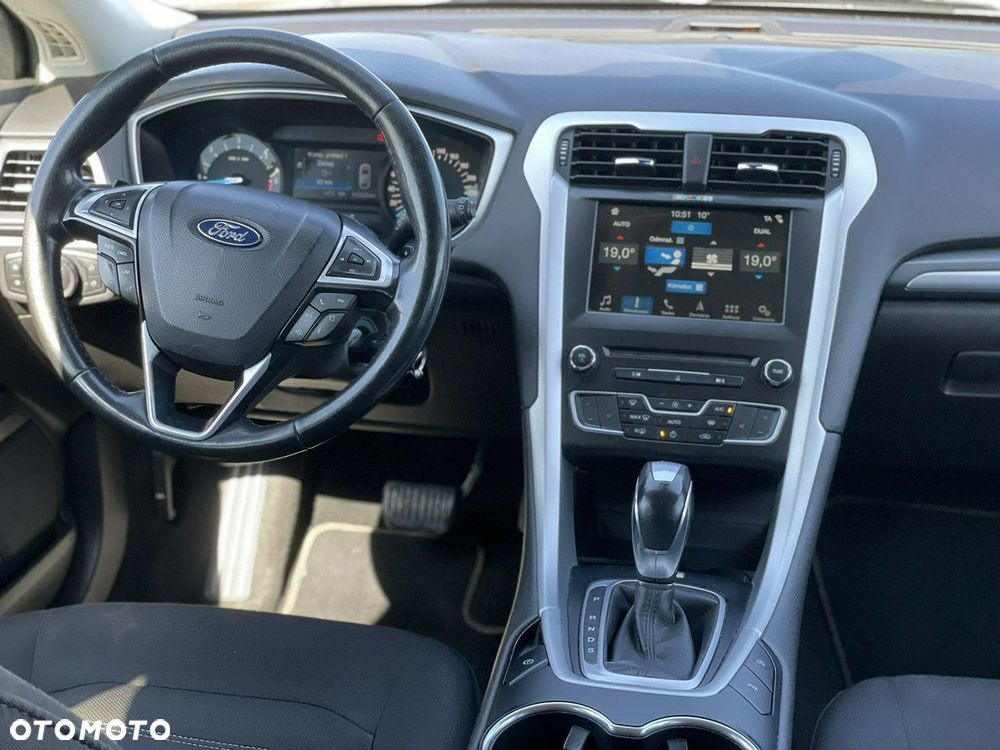 Ford Mondeo 2.0 TDCi Ambiente PowerShift - 4