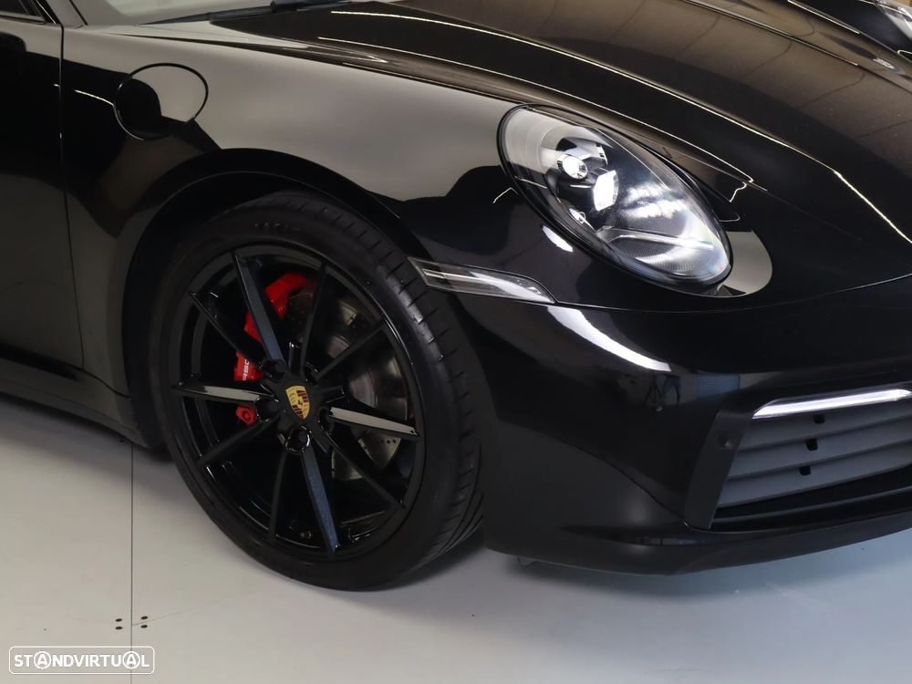 Porsche 911 (992) Carrera PDK - 11