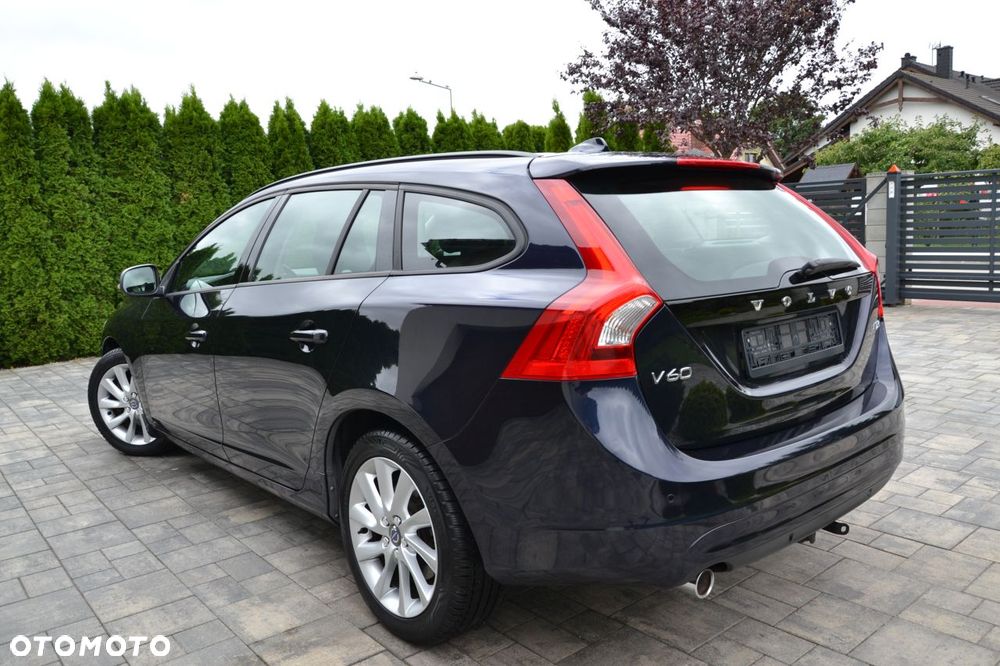 Volvo V60 D3 Geartronic Summum - 6