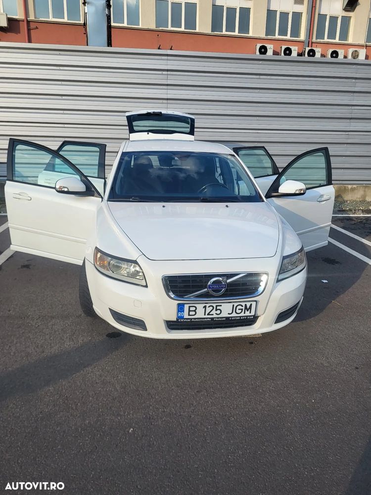 Volvo V50 D2 Business Edition - 1