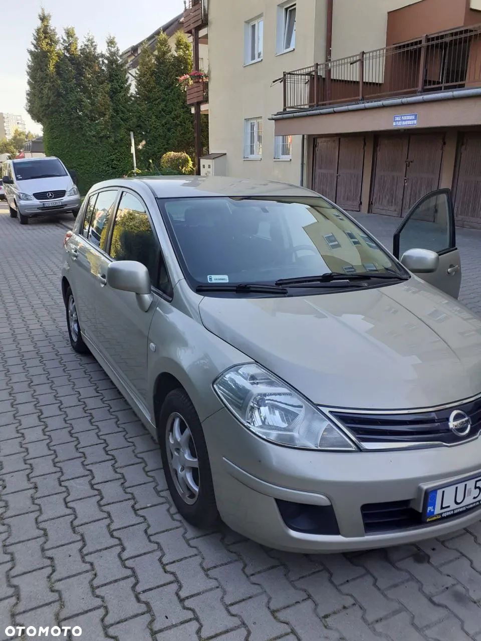 Nissan Tiida 1.6 Tekna - 1