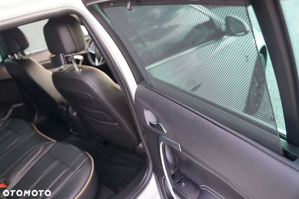 Opel Insignia - 20