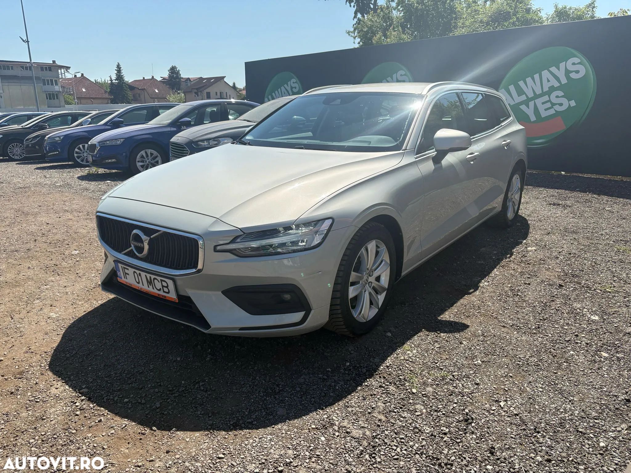 Volvo V60 D4 Momentum - 1
