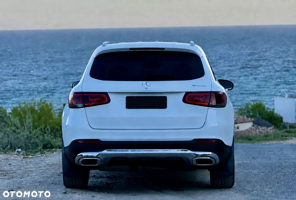 Mercedes-Benz GLC - 6