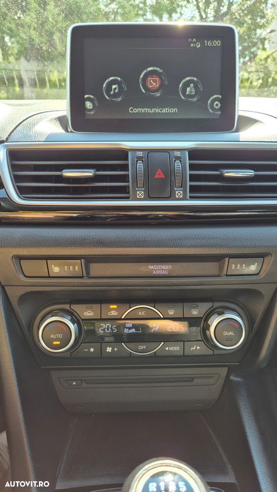 Mazda 3 - 7