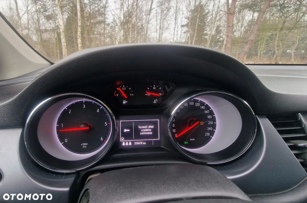 Opel Astra 1.6 CDTI S&S - 11