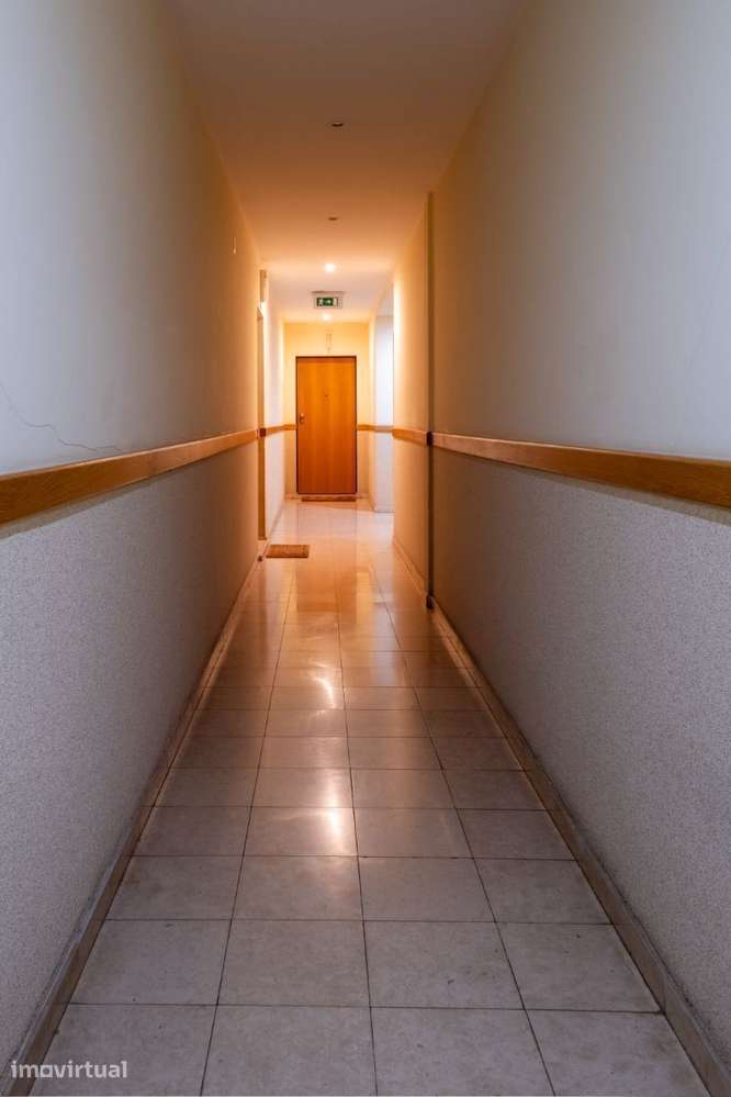 Apartamento T1 - Urbanização Gorgulão em Coimbra com Garagem - Grande imagem: 4/24