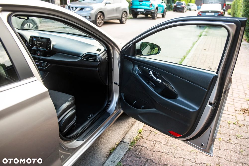 Hyundai i30 1.4 T-GDI Comfort DCT - 36