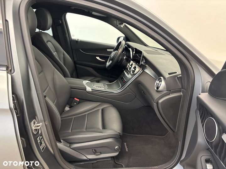 Mercedes-Benz GLC 220 d 4Matic 9G-TRONIC Exclusive - 4