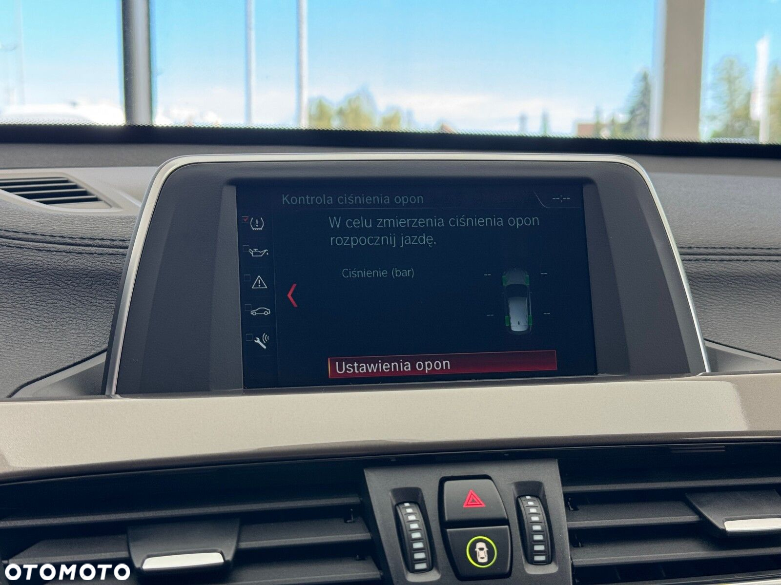 BMW X1 sDrive18i xLine - 29