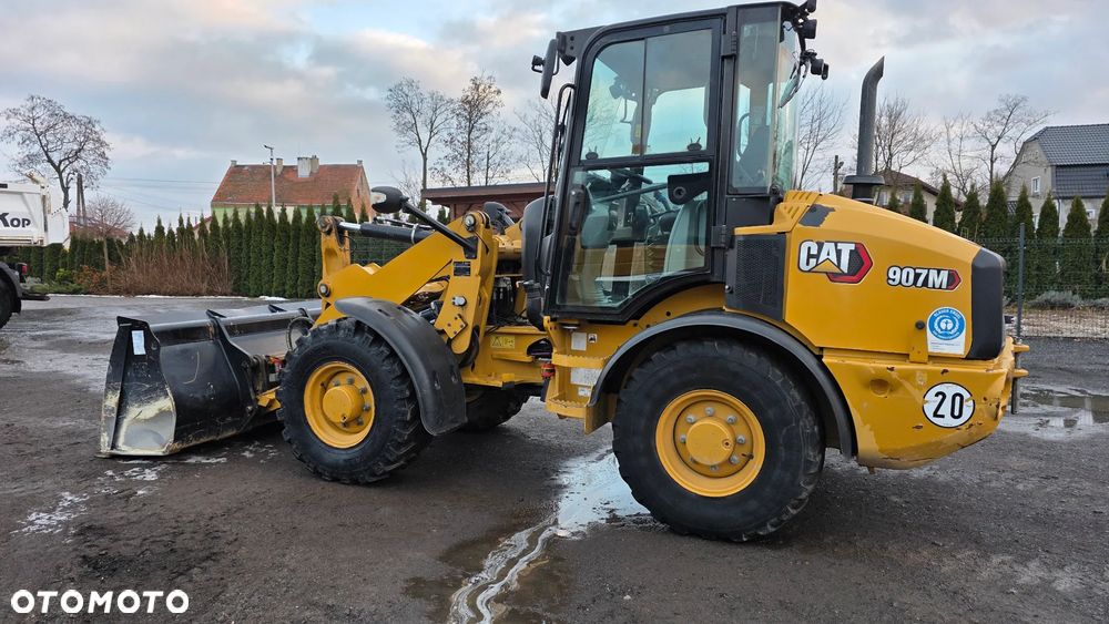 Caterpillar 907M - 12