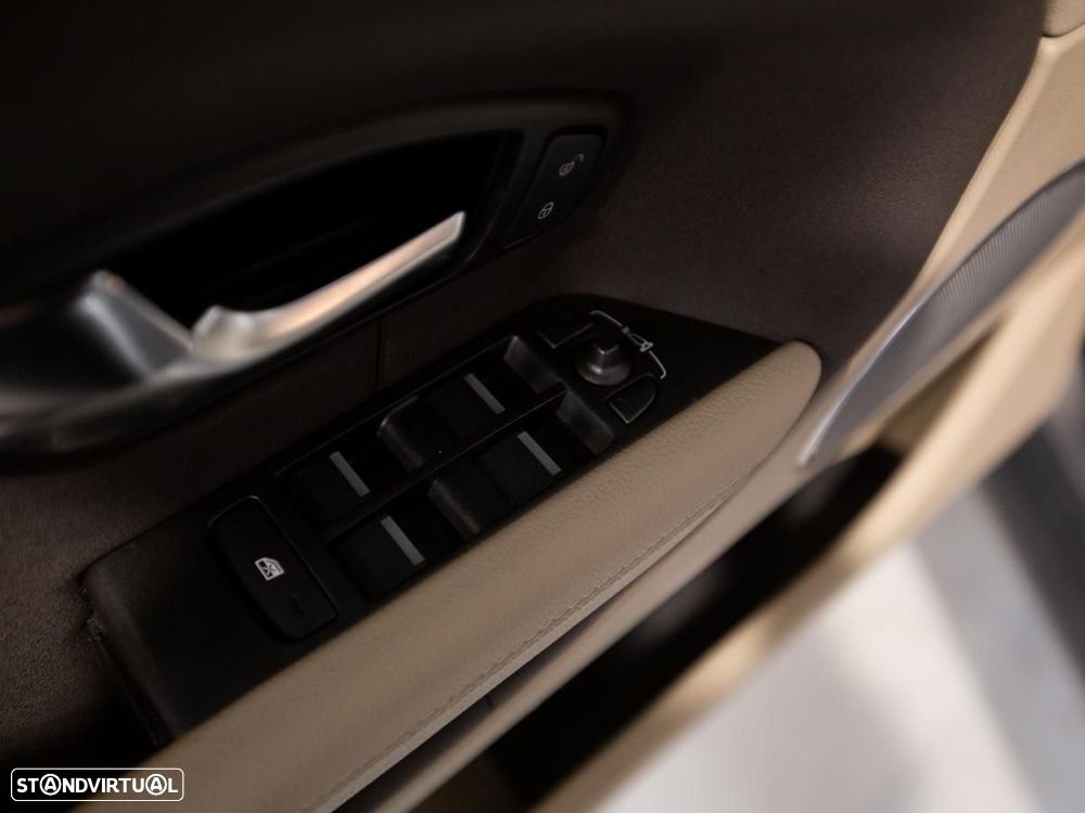 Land Rover Range Rover Evoque - 14