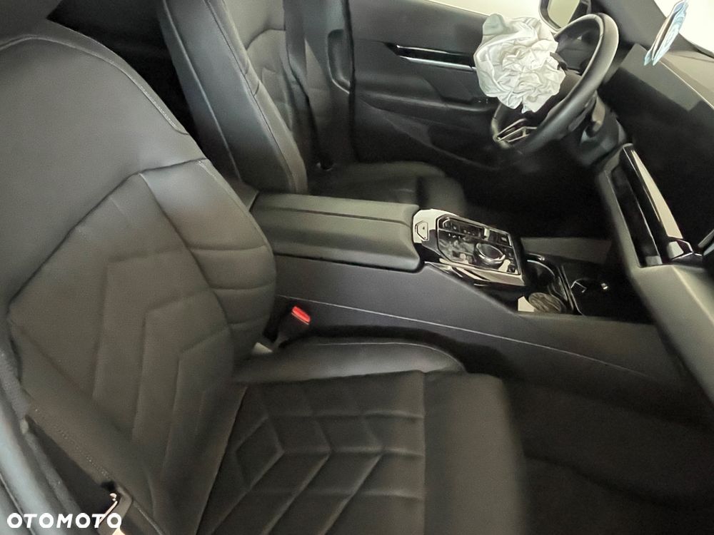 BMW Seria 5 520d - 10