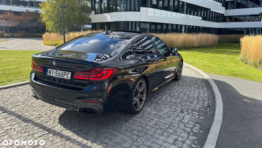 BMW Seria 5 M550i xDrive - 5