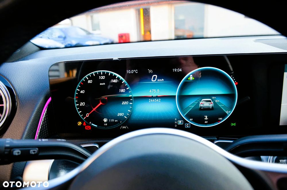 Mercedes-Benz GLB 180 d 8G-DCT Style - 24