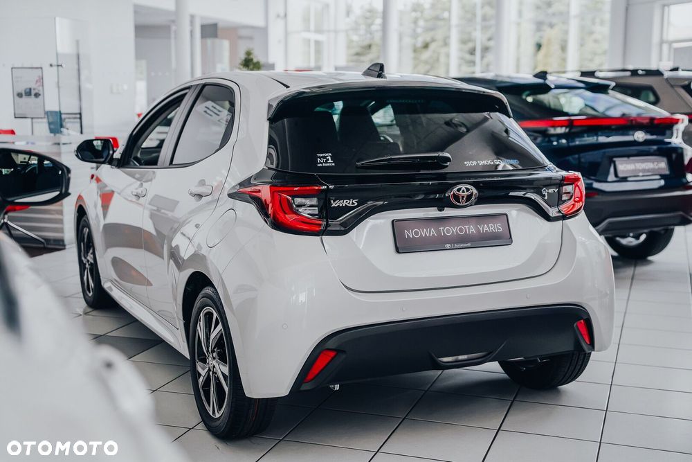 Toyota Yaris Hybrid 1.5 Style - 4