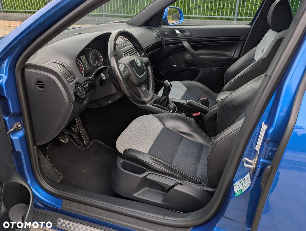 Skoda Octavia 2.0 TDI DPF RS - 5